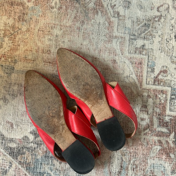 Poppy Barley Red Leather Women's Flats Slingback - Picture 2 of 2